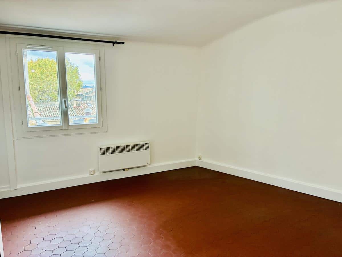 2-room apartment in the city center