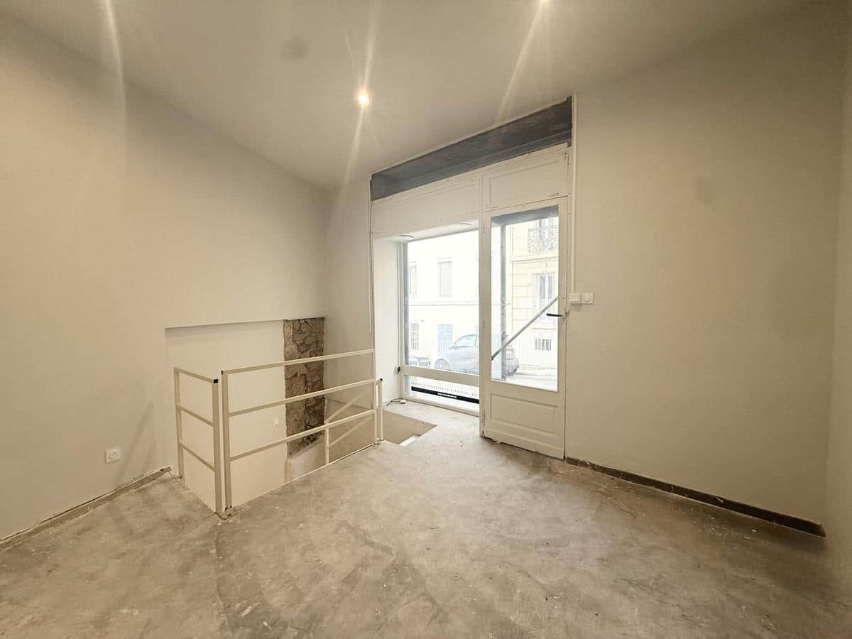 Local de 64 m2 Marseille 7ème