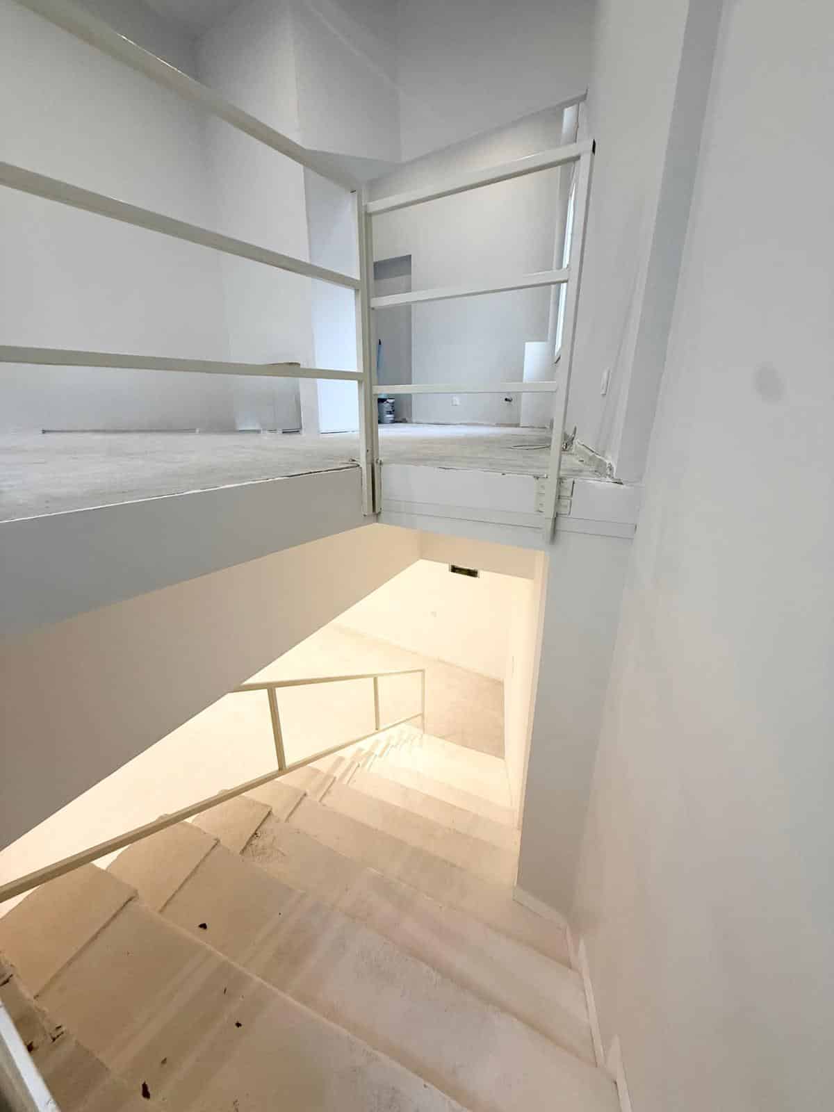 Local of 64 m2 Marseille 7th