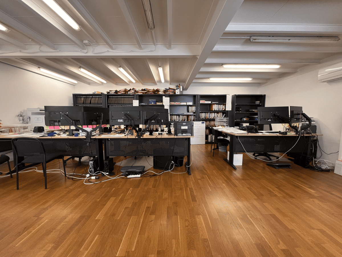 Offices on three levels Rue Fortia Marseille 13001