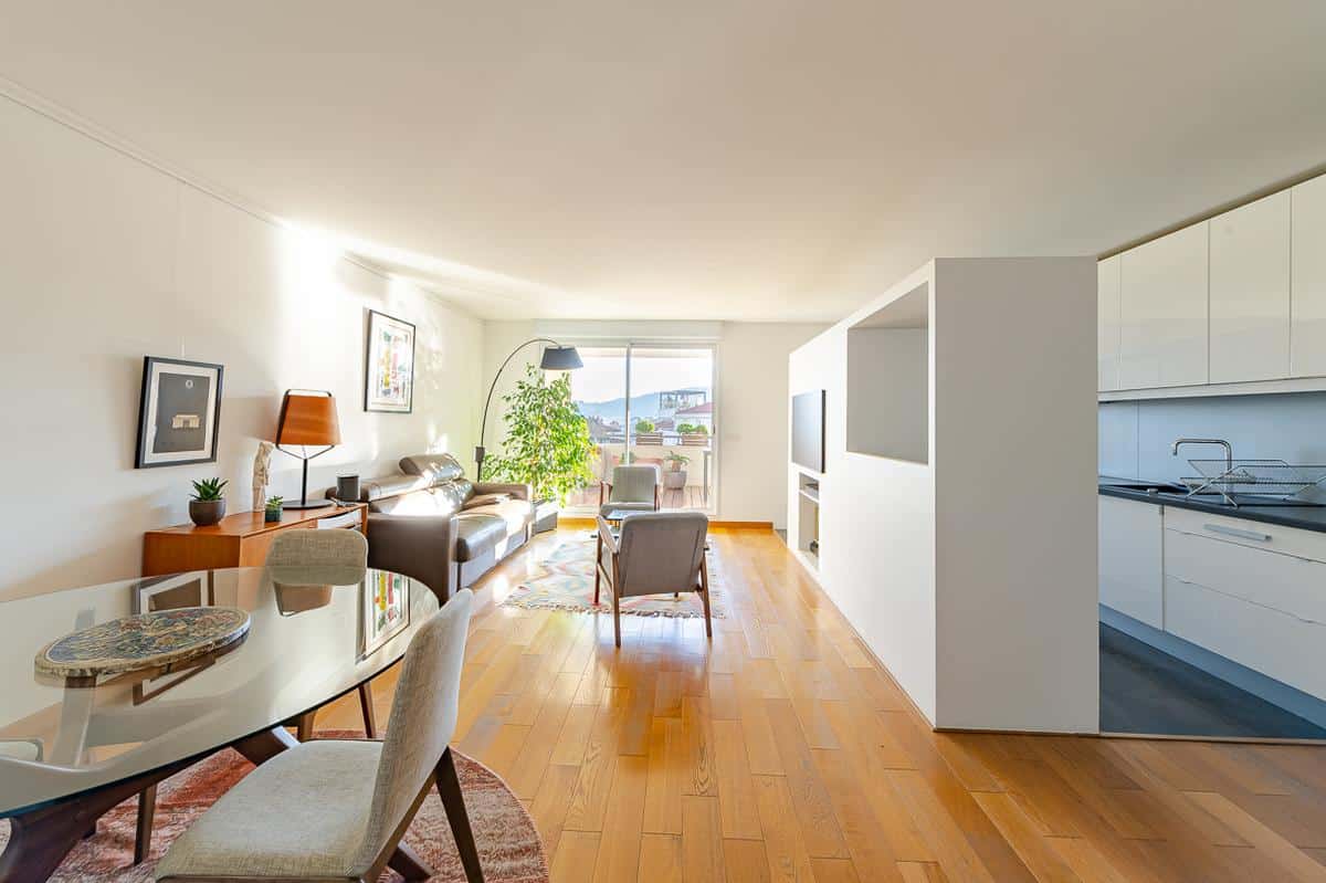 Type 4 de 90 m2 /terrasse / garage Marseille 8ème