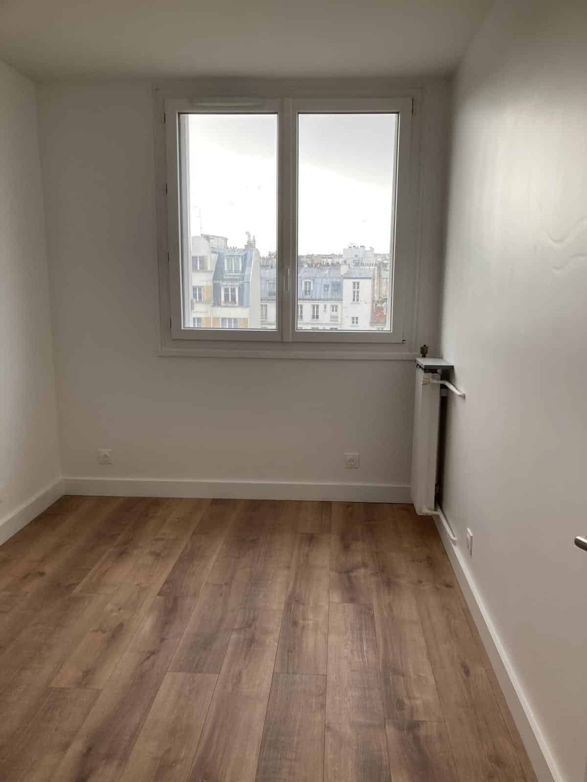 18th Arrondissement, Montmartre/Rue des Amiraux: Two-room apartment, completely renovated