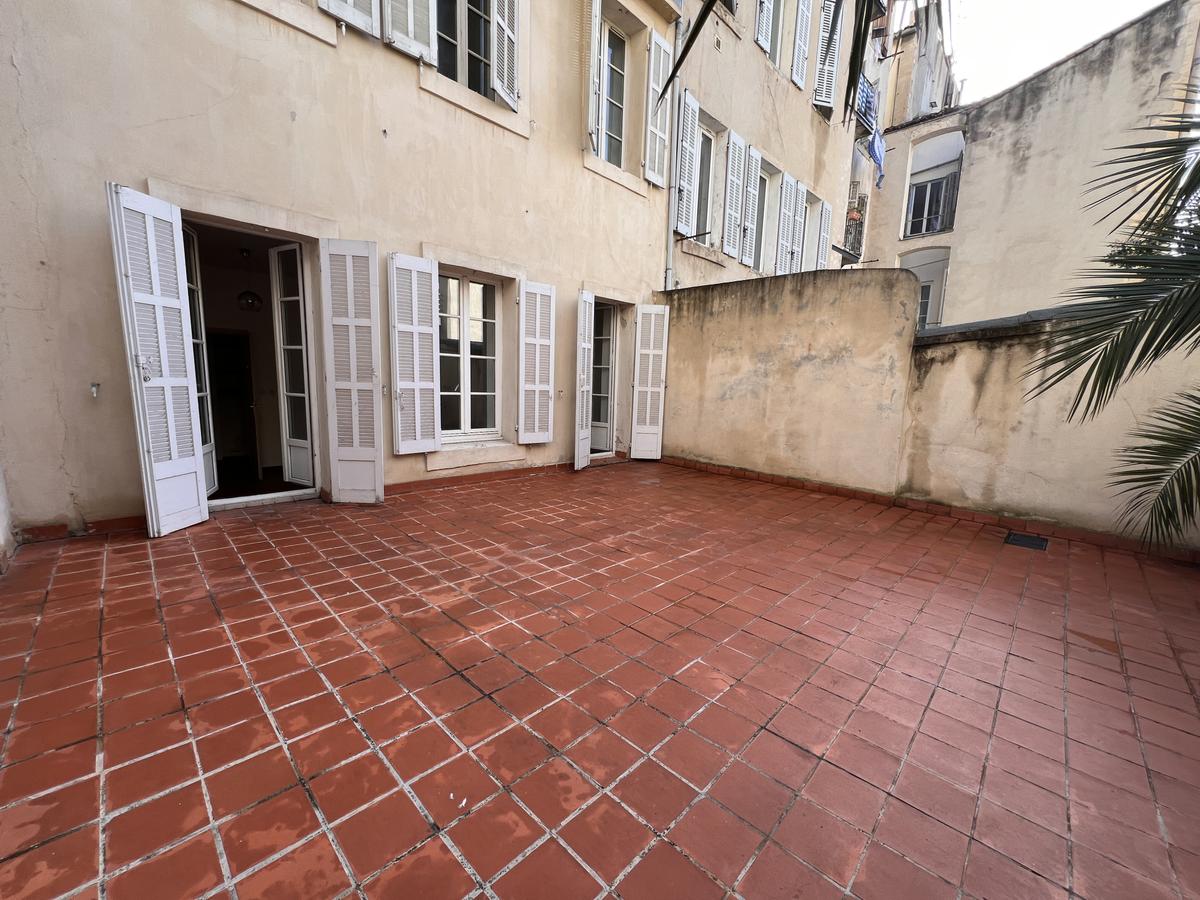 T3 GRANDE TERRASSE – MARSEILLE 13001