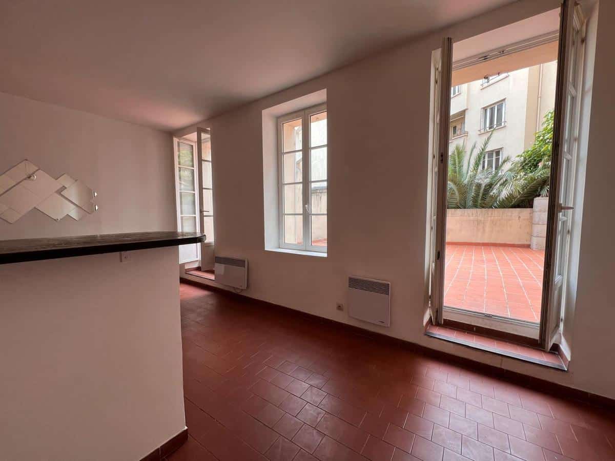 T3 GRANDE TERRASSE – MARSEILLE 13001