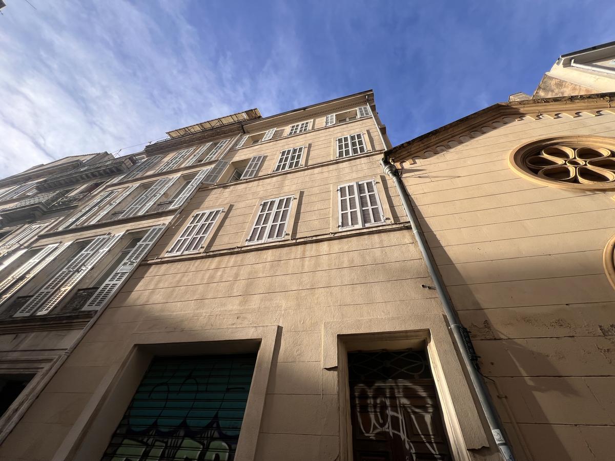 T3 LARGE TERRACE – MARSEILLE 13001