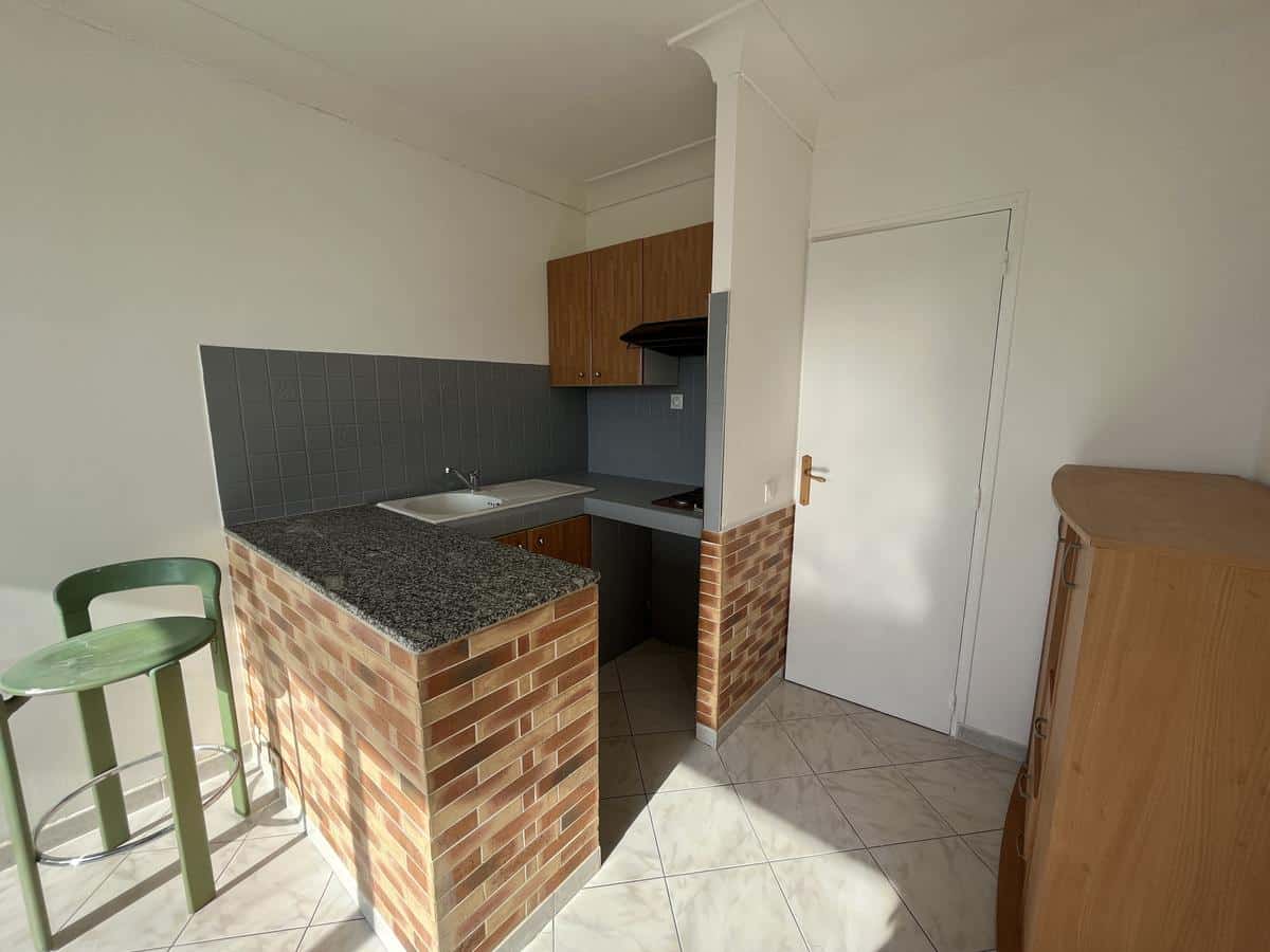 STUDIO – RESIDENCE IN TAHALA