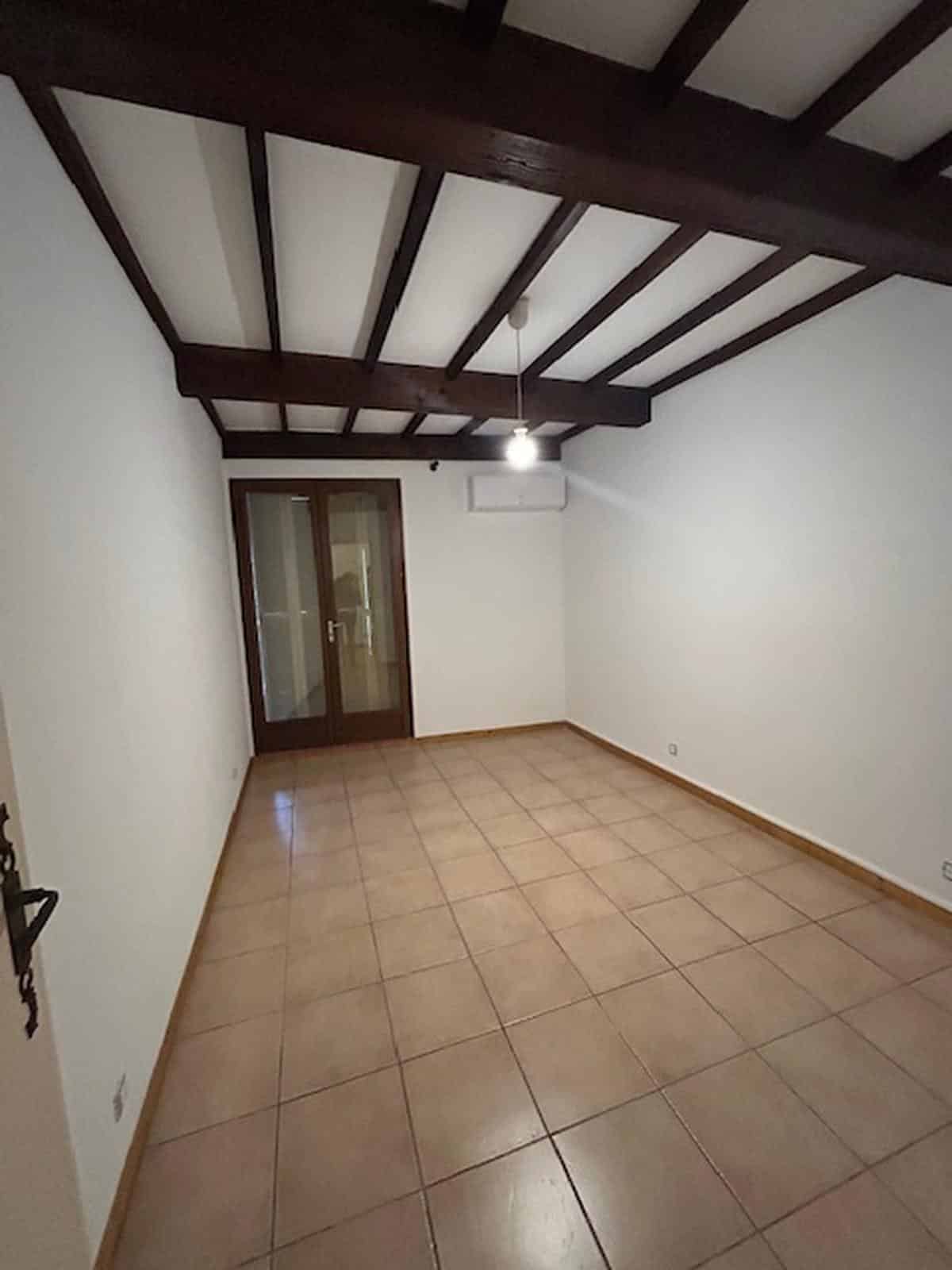 T3 TOWNHOUSE FOR RENT IN SALON