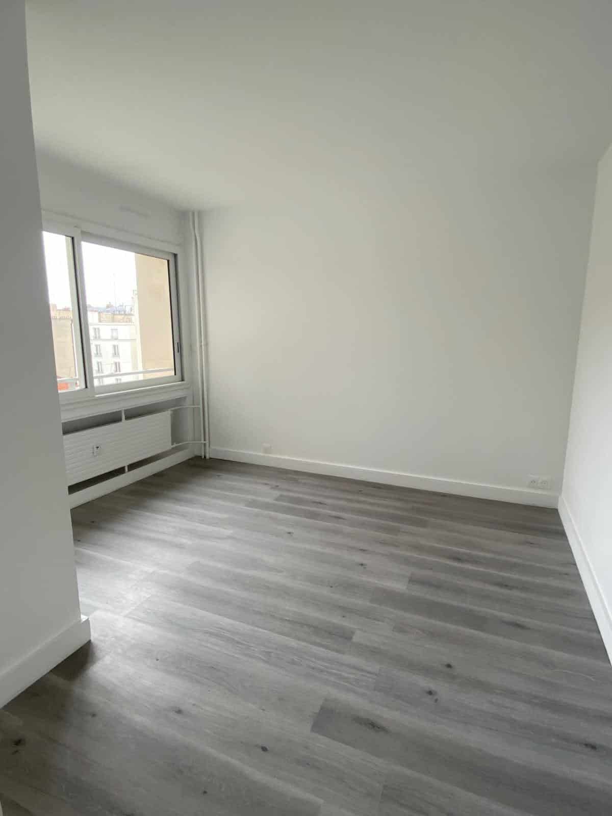 STALINGRAD / AQUEDUC STREET: NEWLY RENOVATED STUDIO