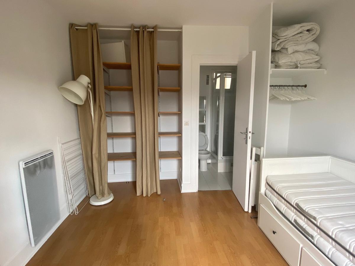 11th Place de la République: 2-room furnished apartment, completely renovated