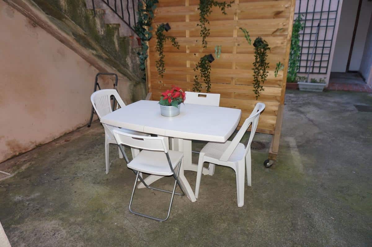 Studio meublé de 17m2 – Calme accès cour Rue de la Paix