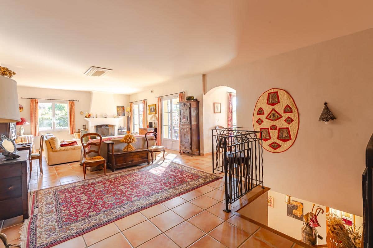 AIX-EN-PROVENCE 13100 HOUSE IN SUBDIVISION WITH SWIMMING POOL TER