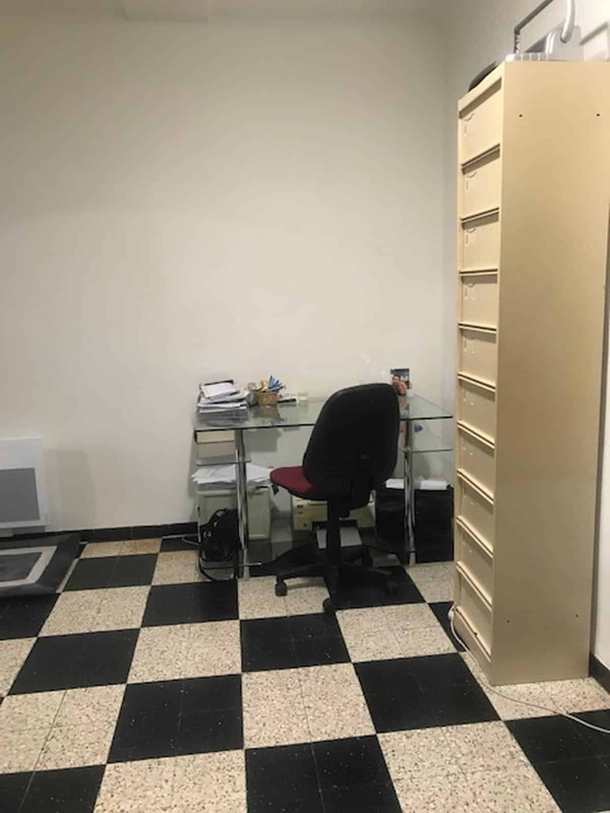 Village house of 63m2 for rent in Eyguières