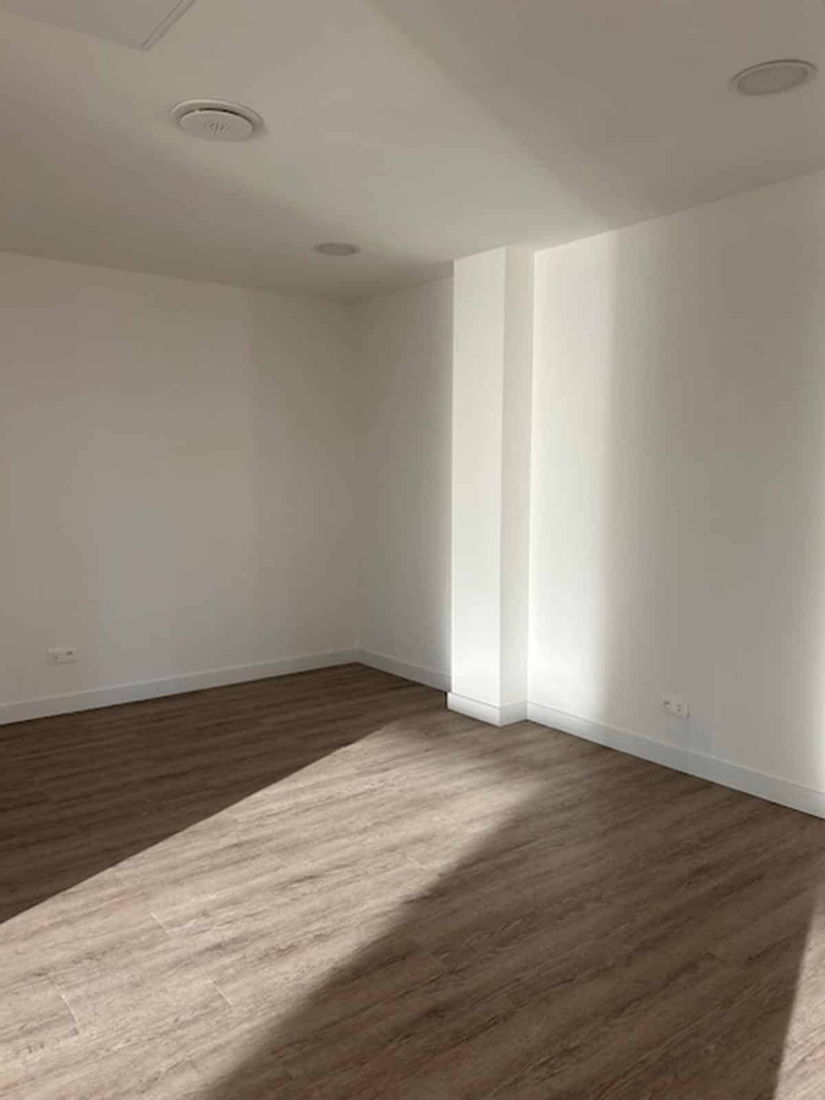 PELISSANNE – BUREAUX 120 M2 A LOUER