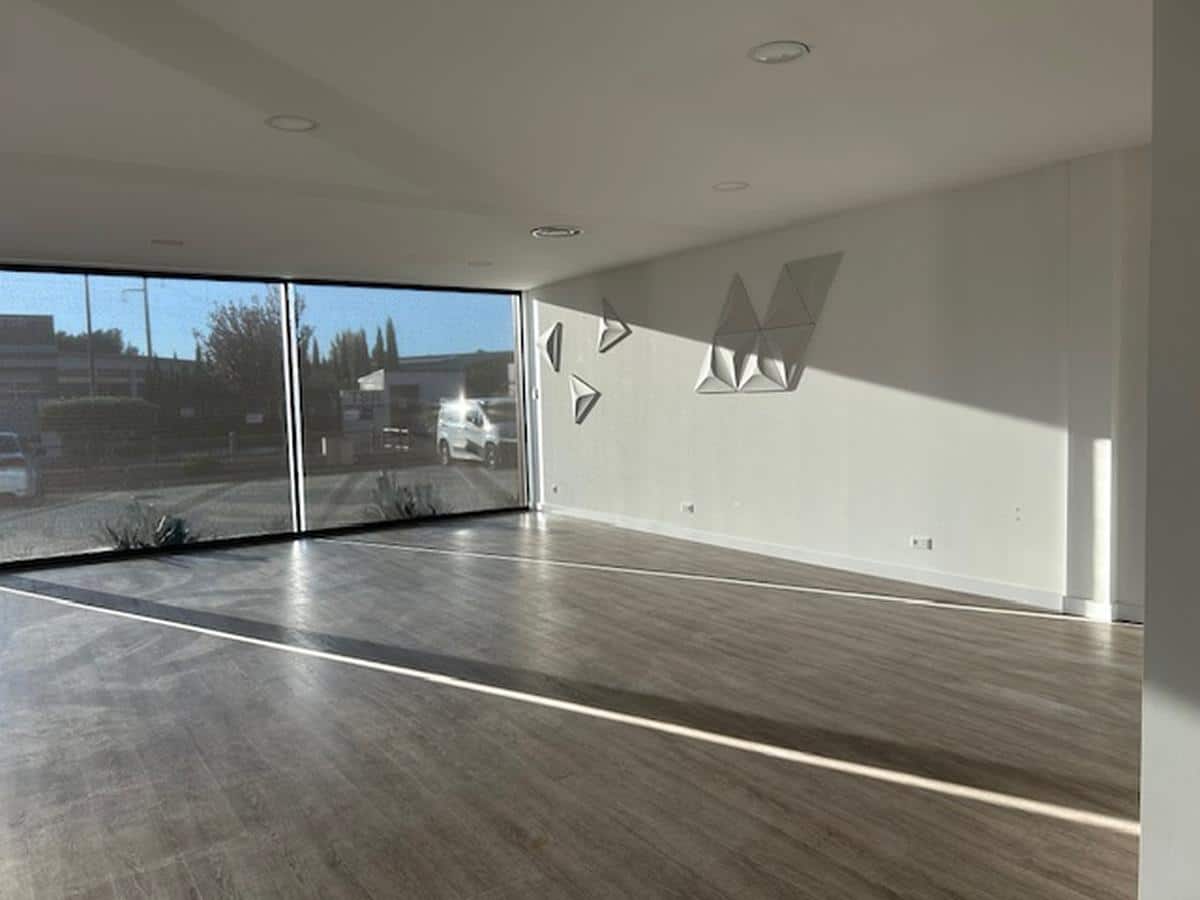 PELISSANNE – BUREAUX 120 M2 A LOUER