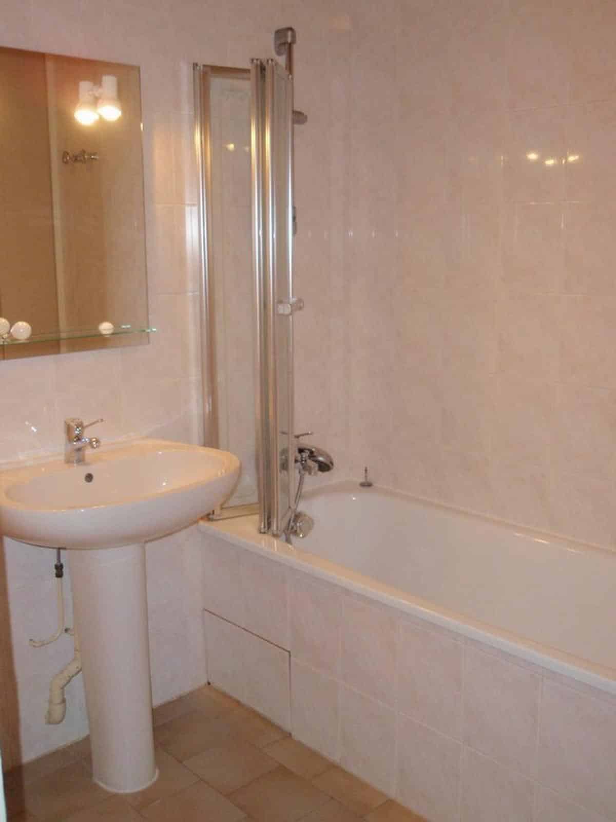  Apartment T3 Simiane-Collongue