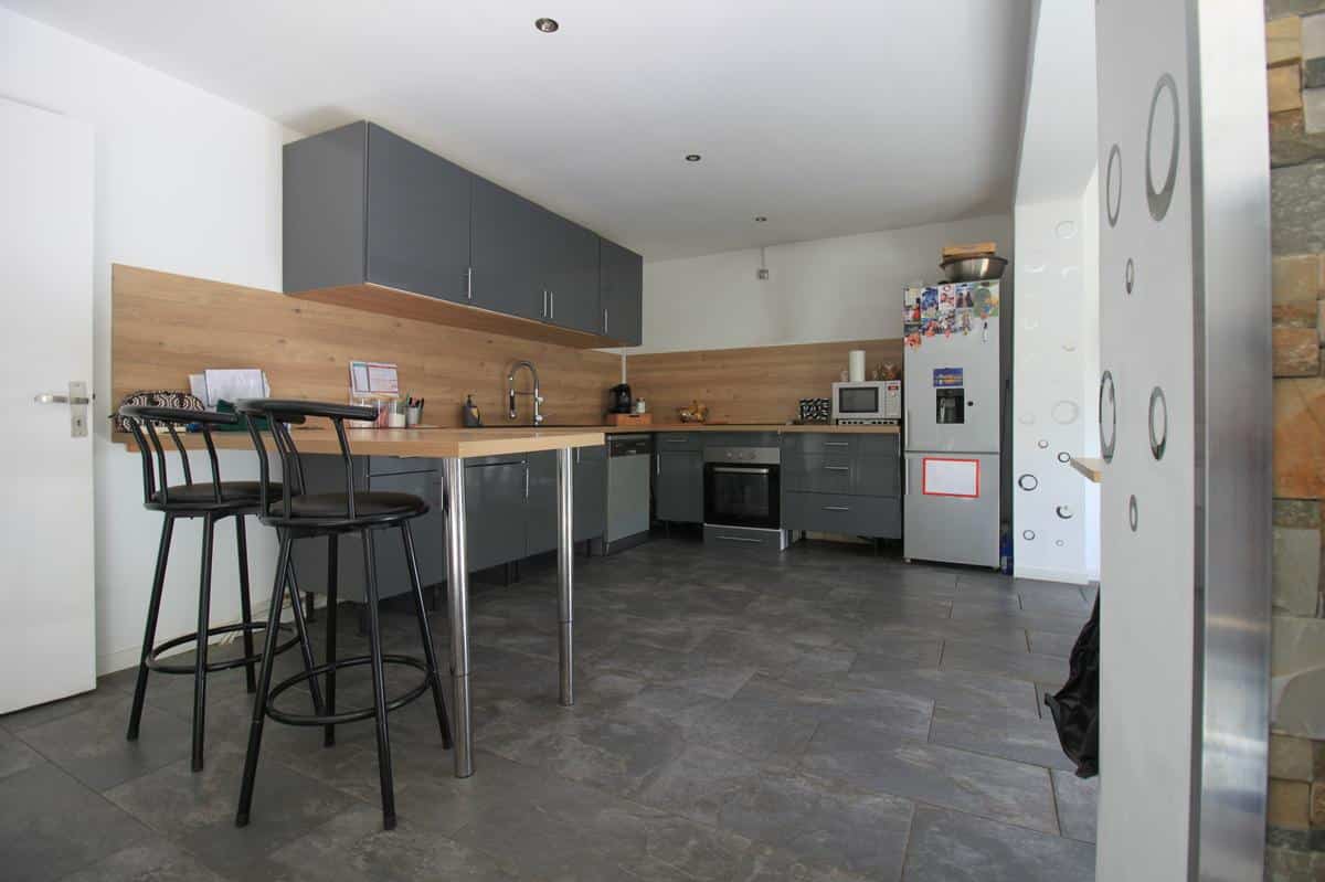 Bottom of Villa on the ground floor with private garden