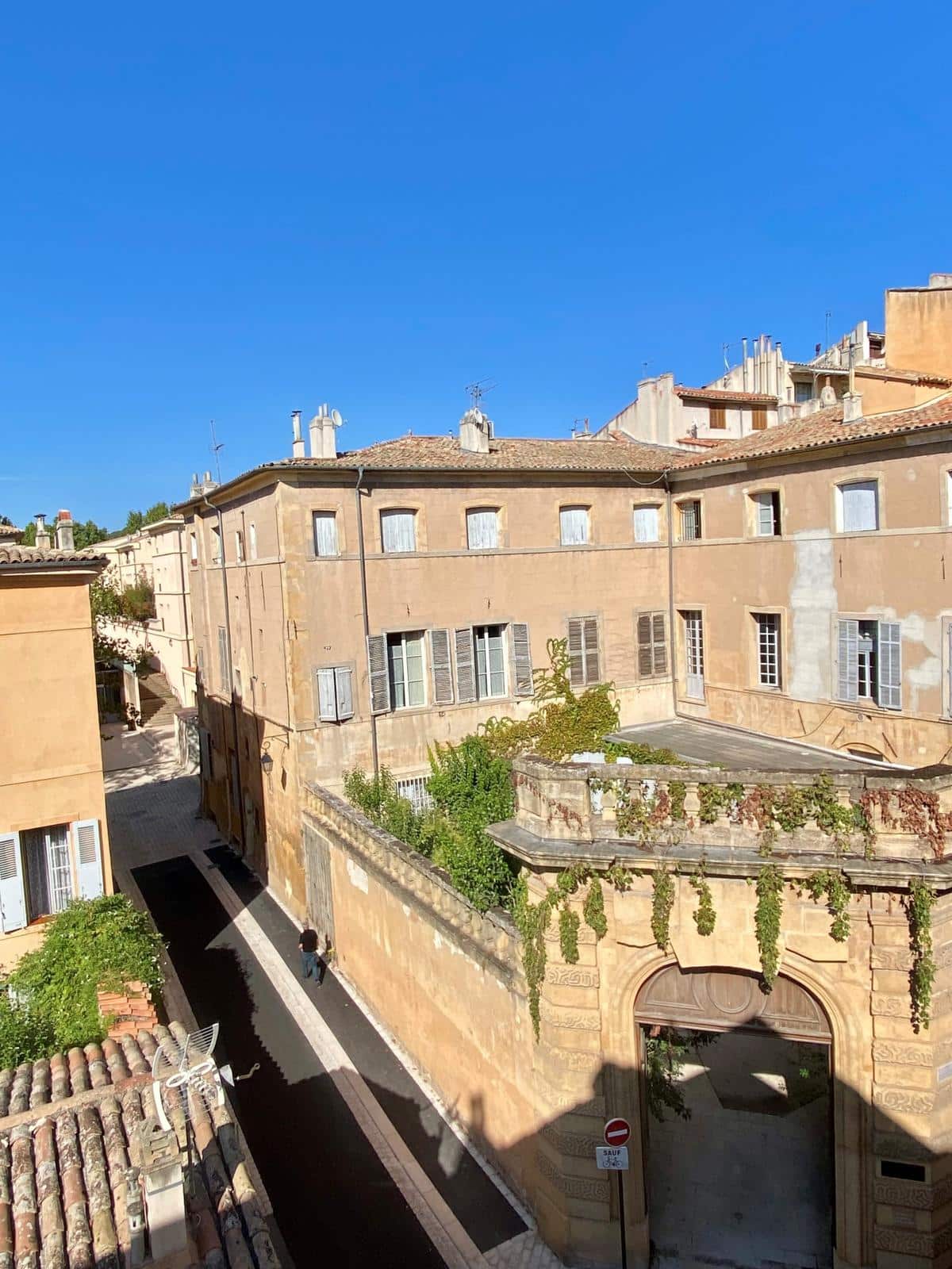 Furnished studio apartment of 23.54m2 – QUIET – 7 rue de la Fontaine d'Arg