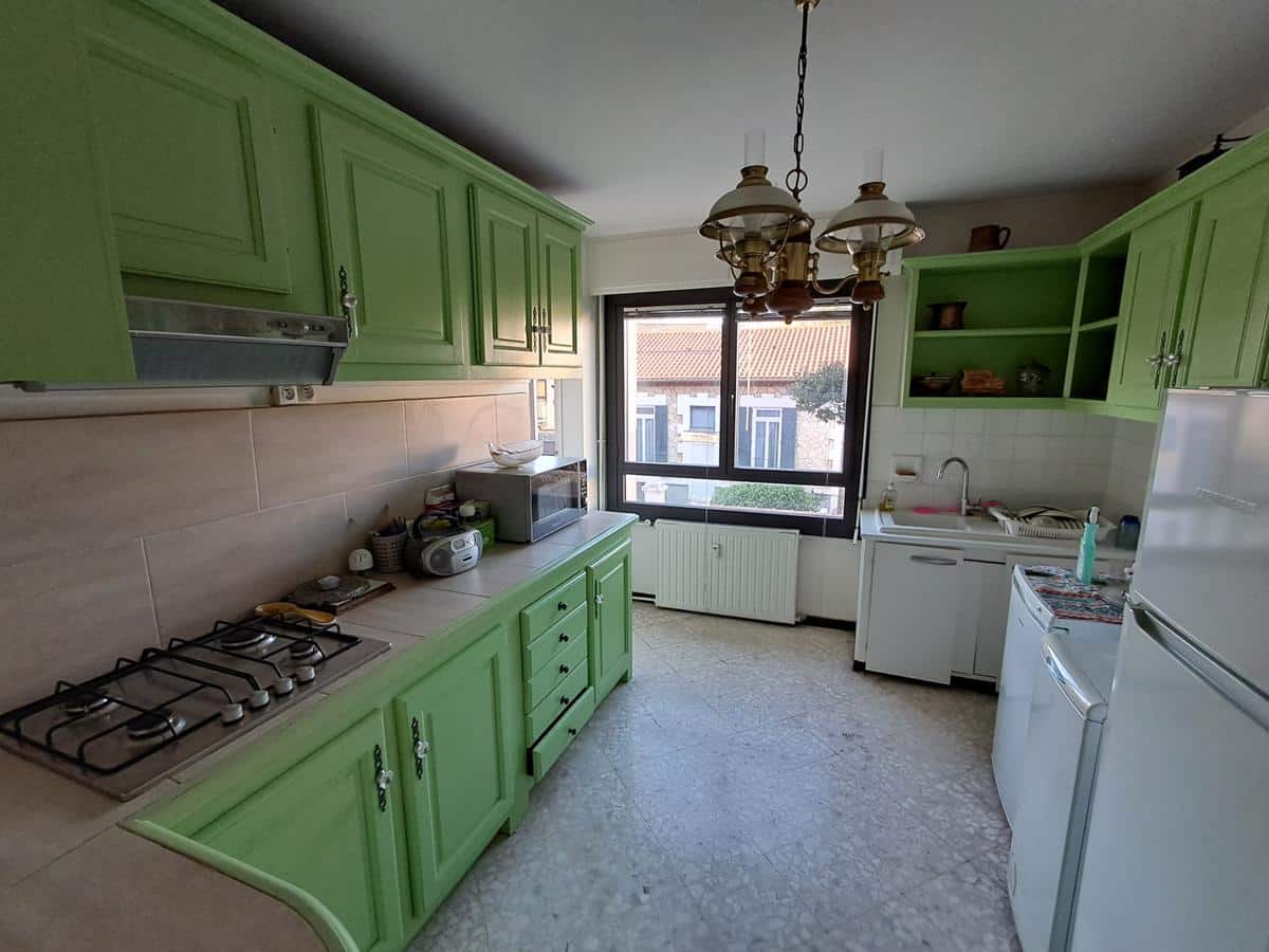 SPACIOUS AND BRIGHT T5 JEAN JAURES AREA – CADEREAU