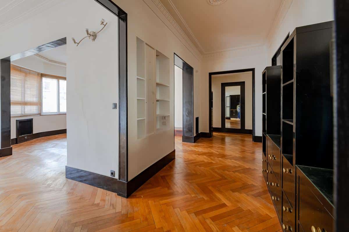 MARSEILLE 8TH ART DECO BUILDING MONTICELLI AREA PROVENCE