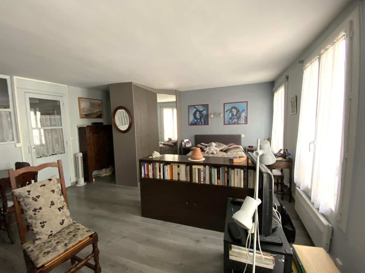 3ème ARTS ET METIERS/RUE DES GRAVILLIERS : GRAND STUDIO SUR