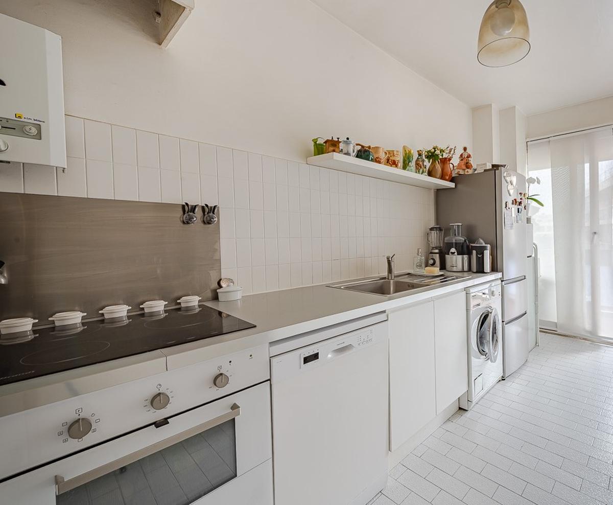 MARSEILLE 8EME T3 TERRASSE CARRE D’OR ST GINIEZ 388 500 EURO