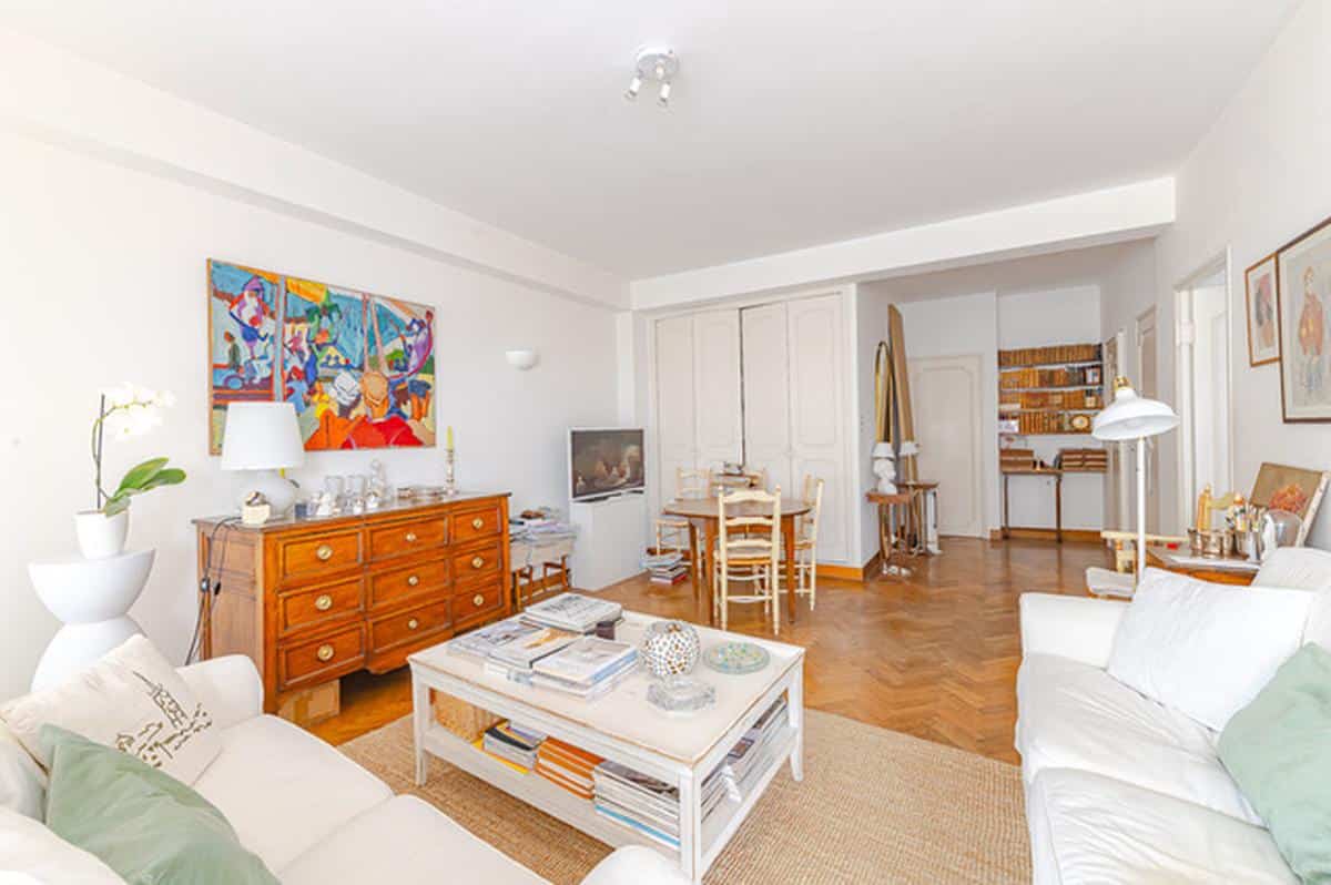 MARSEILLE 8TH T3 TERRACE CARRE D’OR ST GINIEZ 388,500 EURO