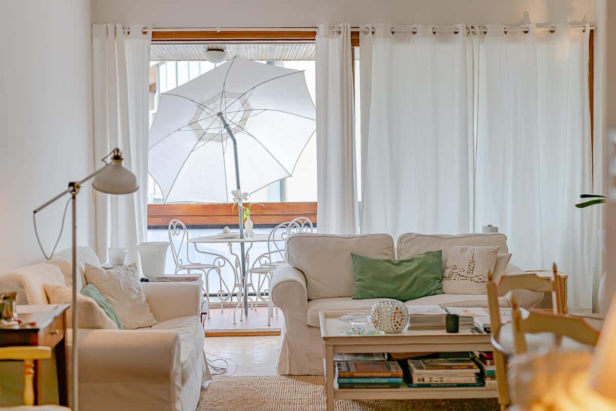 MARSEILLE 8TH T3 TERRACE CARRE D’OR ST GINIEZ 388,500 EURO