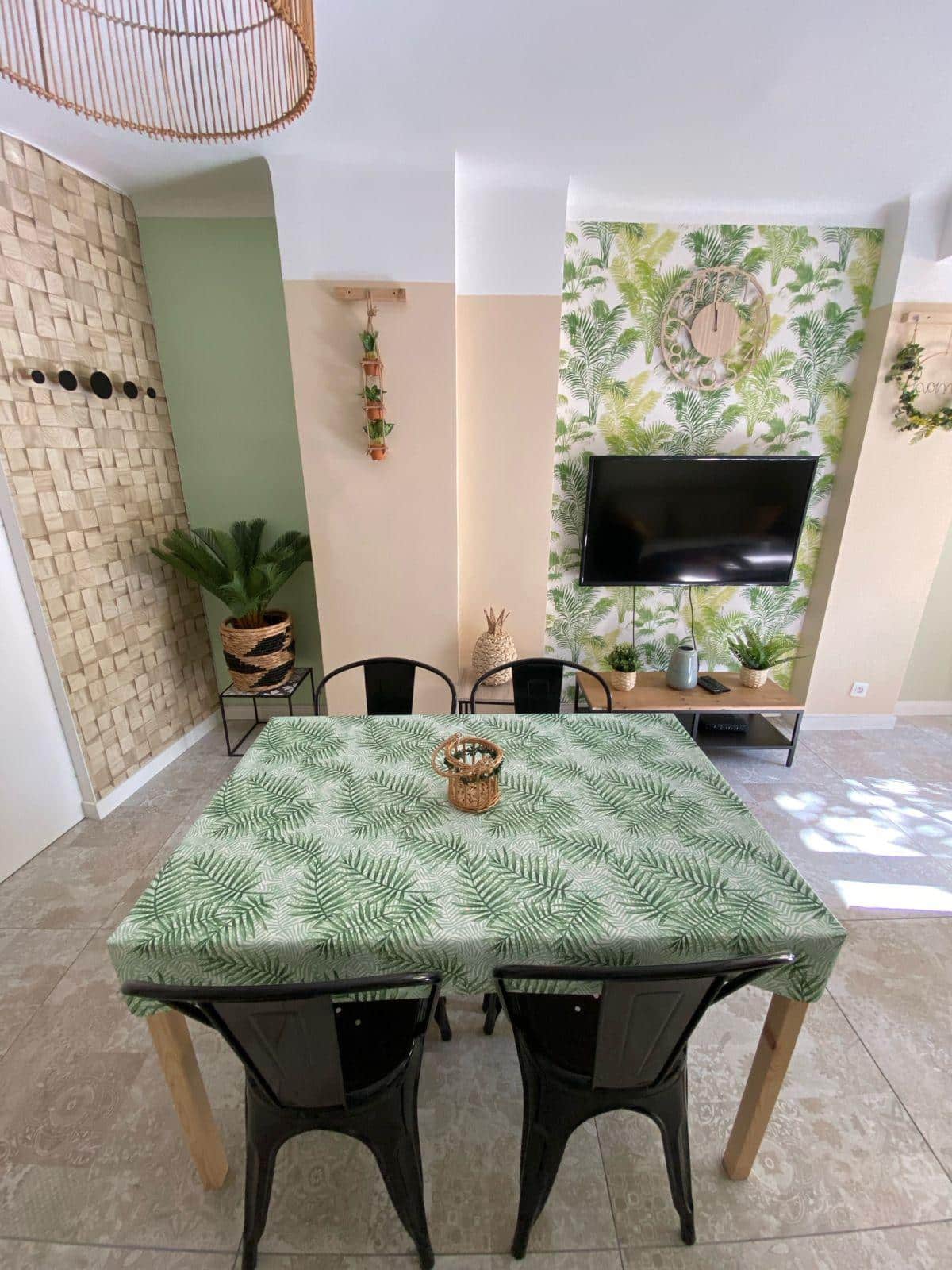 Type 2 with terrace 13002 Marseille