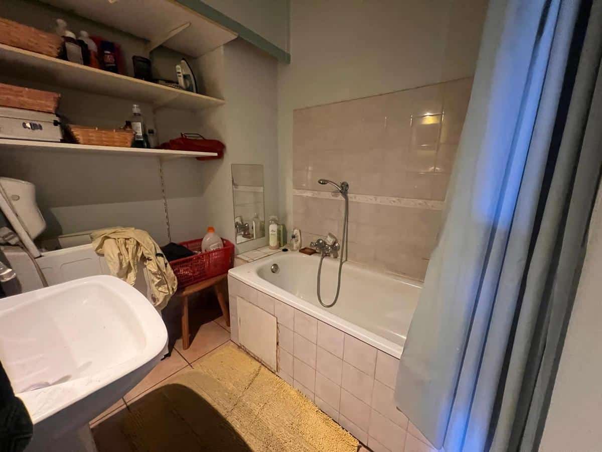 GRAND TYPE 2 -VENDU LOUE – RUE SAINT THEODORE 13001 MARSEILL