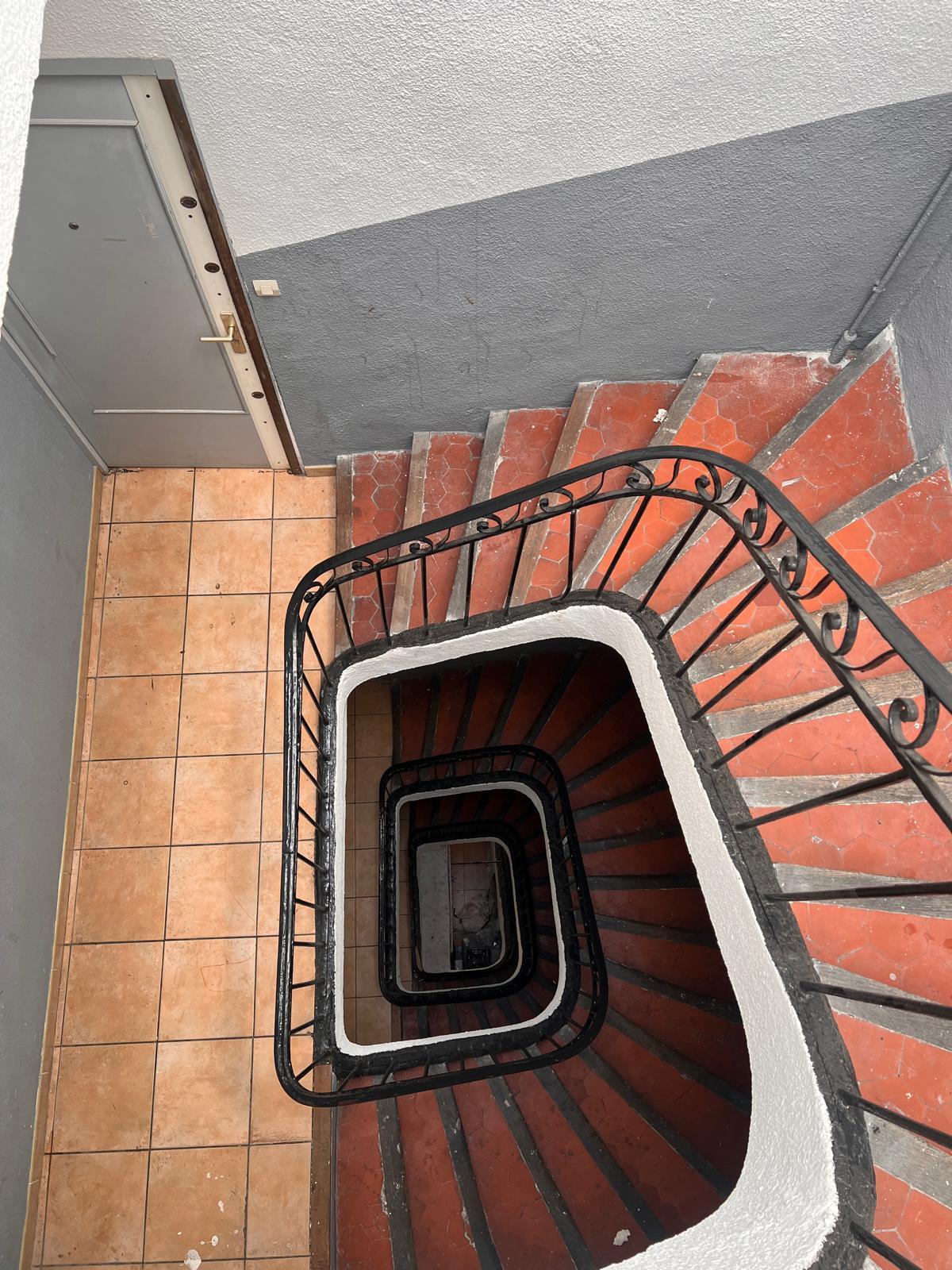 LARGE TYPE 2 – SOLD RENTED – RUE SAINT THEODORE 13001 MARSEILL