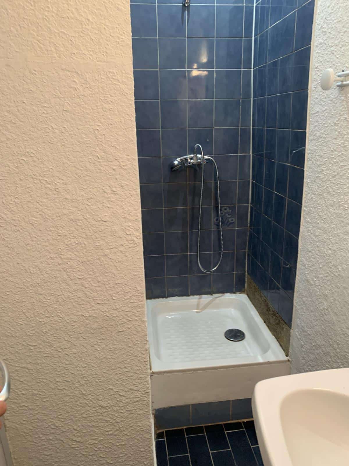 Furnished 1/2-bedroom apartment on Rue Venel