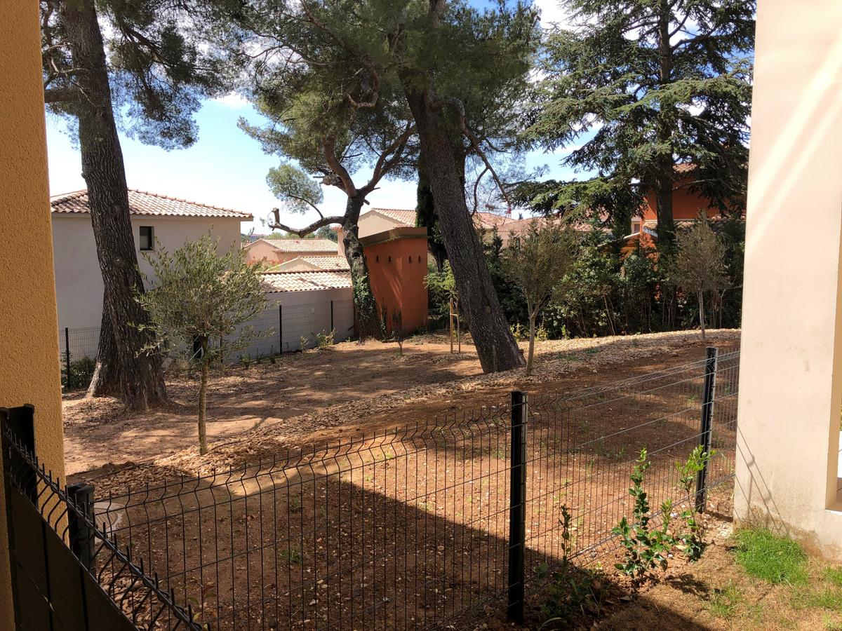 Studio récent avec balcon et parking – 305 rue Jean DAUSSET