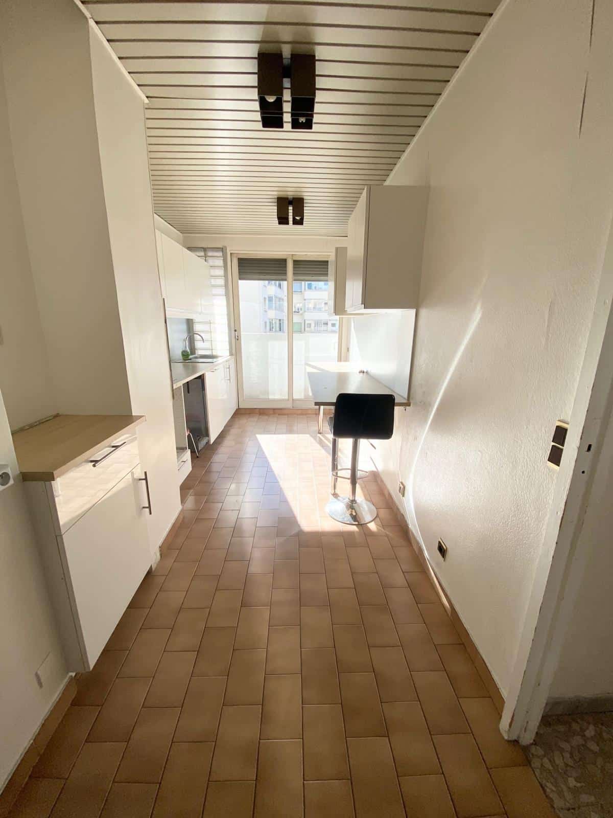 Type 3/4 de 106m2 avec terrasse et balcon Marseille 13008