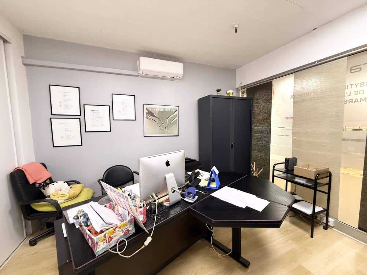 Local of 46 m2 Mermoz Marseille 8th