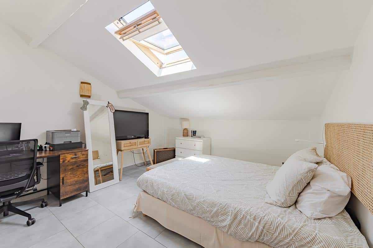 Maison de 105 m2 habitables + terrasse de 14 m2 13011 Marsei