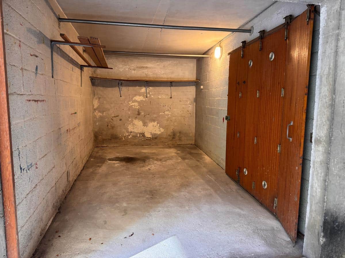 Parking/box