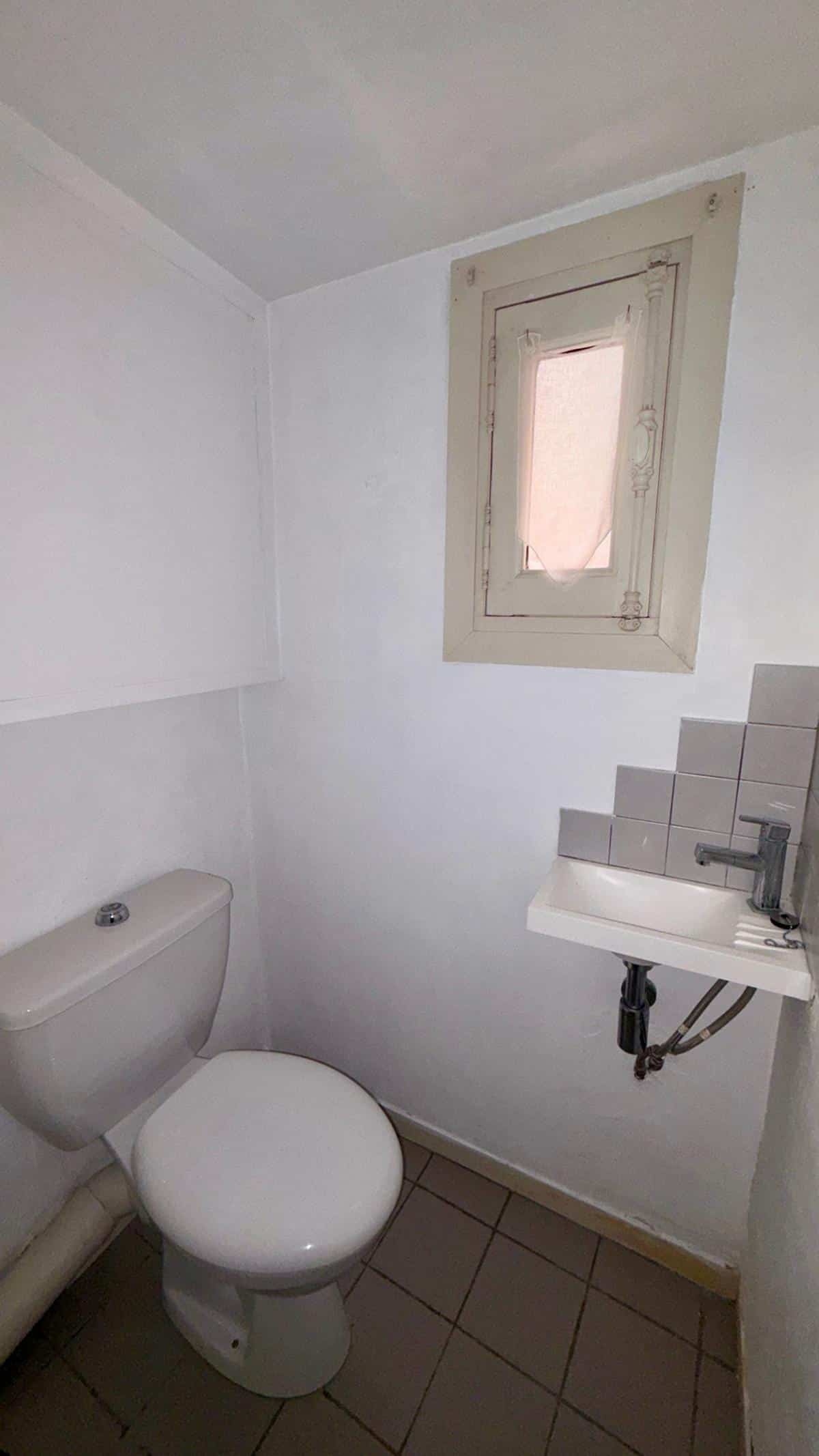Large 2-room apartment in Aix city centre