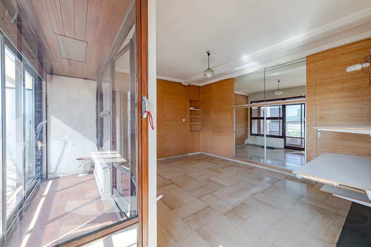 T4/5 DUPLEX AVEC BALCON ET ROOFTOP – ROND POINT DU PRADO – 1