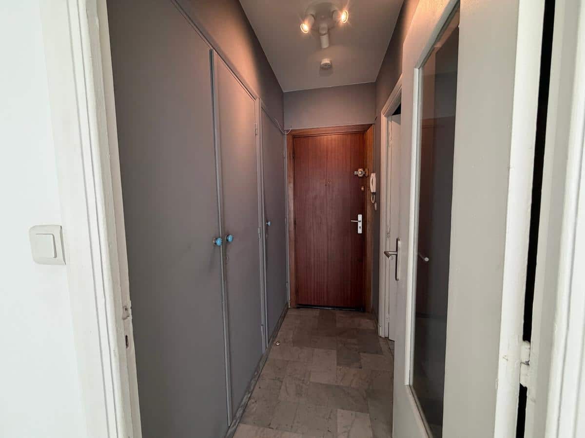 En location à Marseille 6 : appartement avec AGENCE ETOILE M