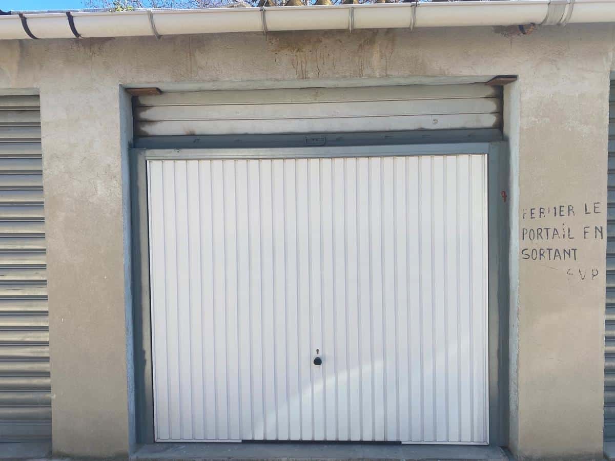 Parking/box