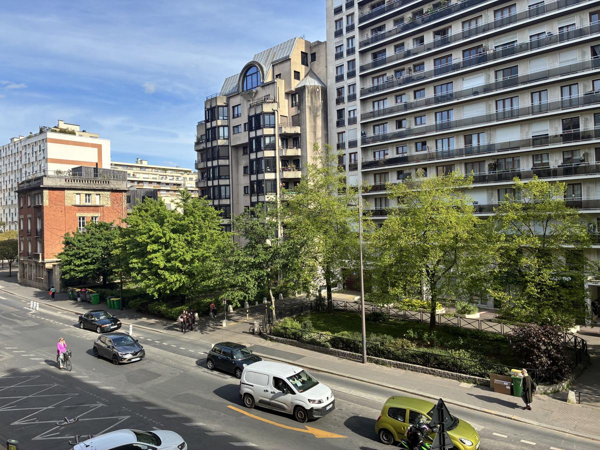 15ème LOURMEL / RUE LECOURBE : Appartement 2/3 PIÈCES à loue