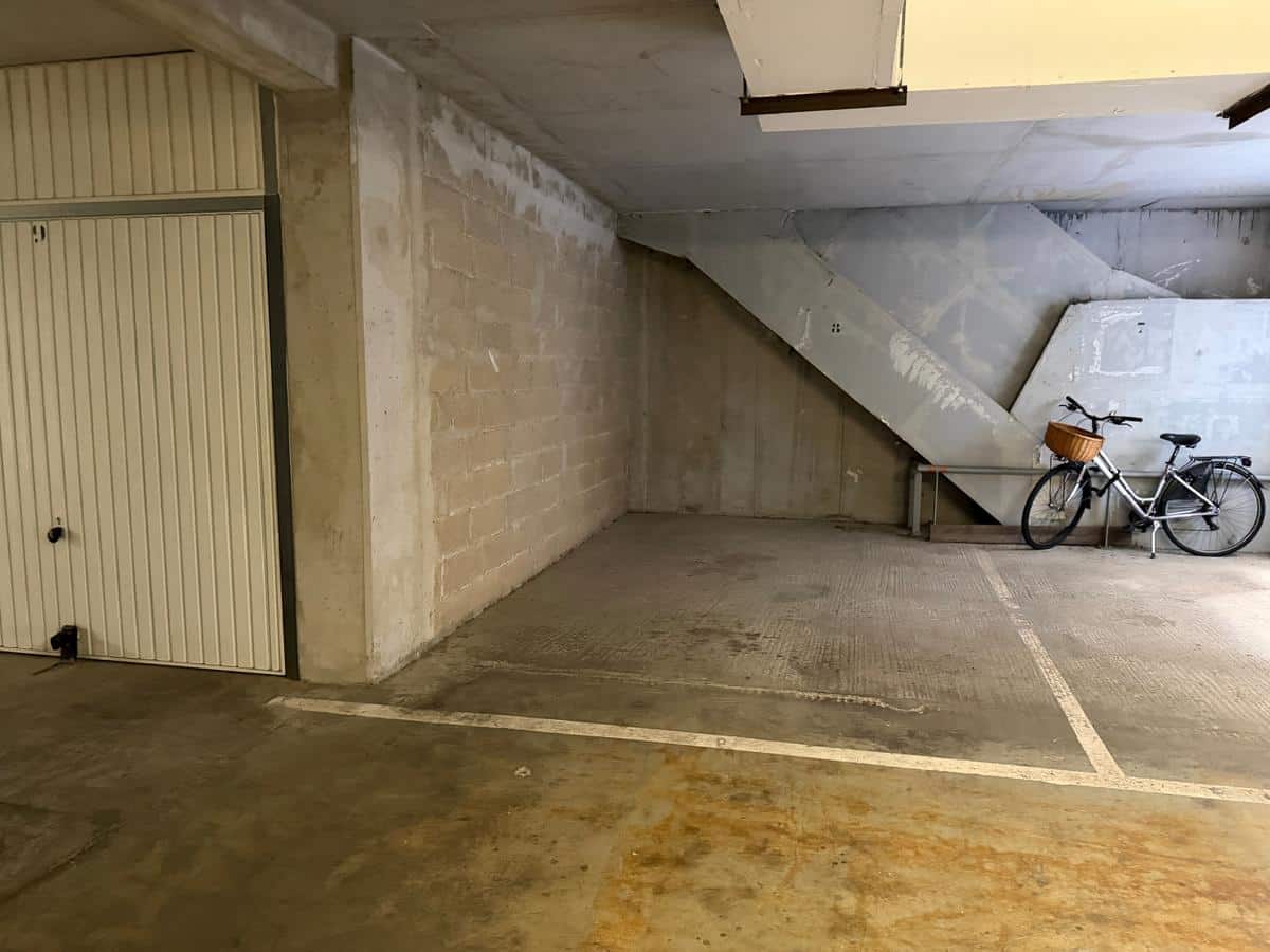 PARKING PROXIMITE LODI