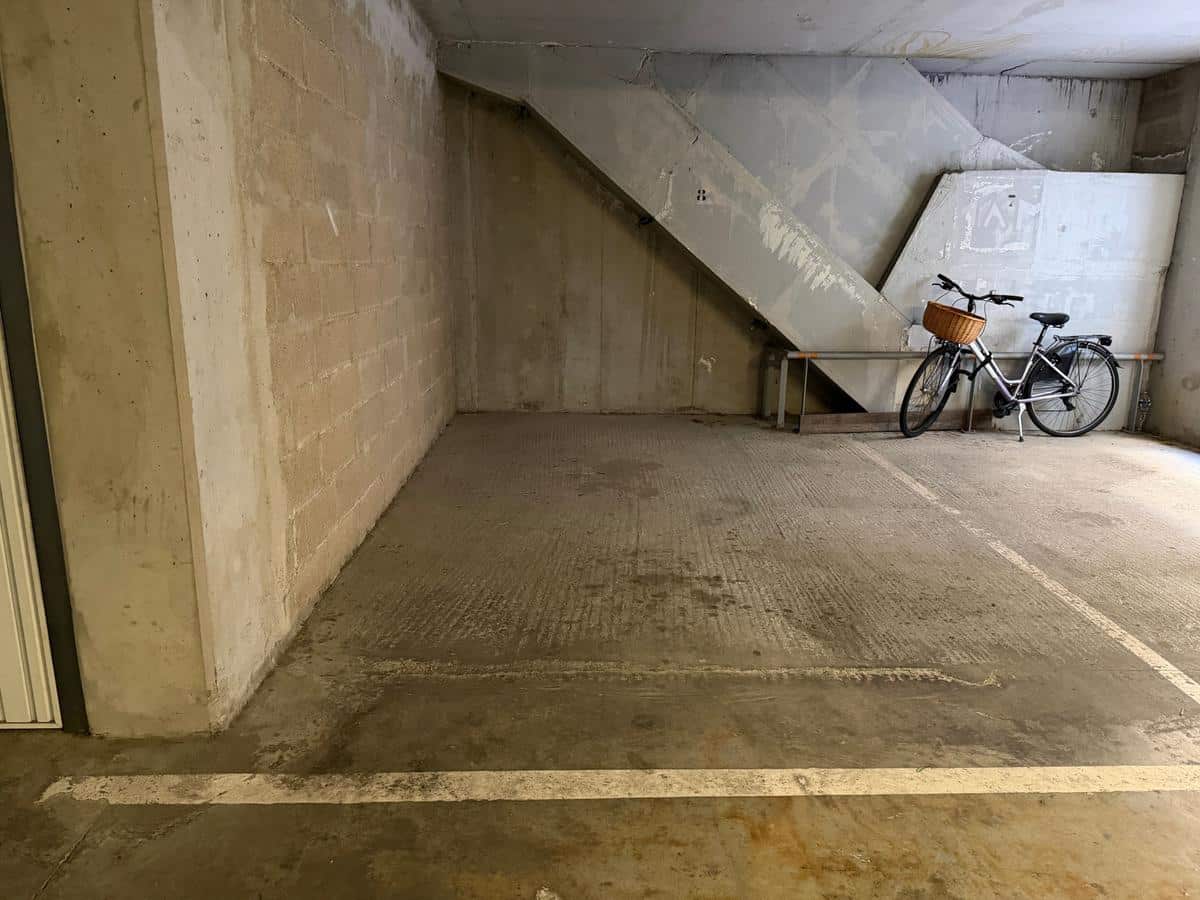 Parking/box