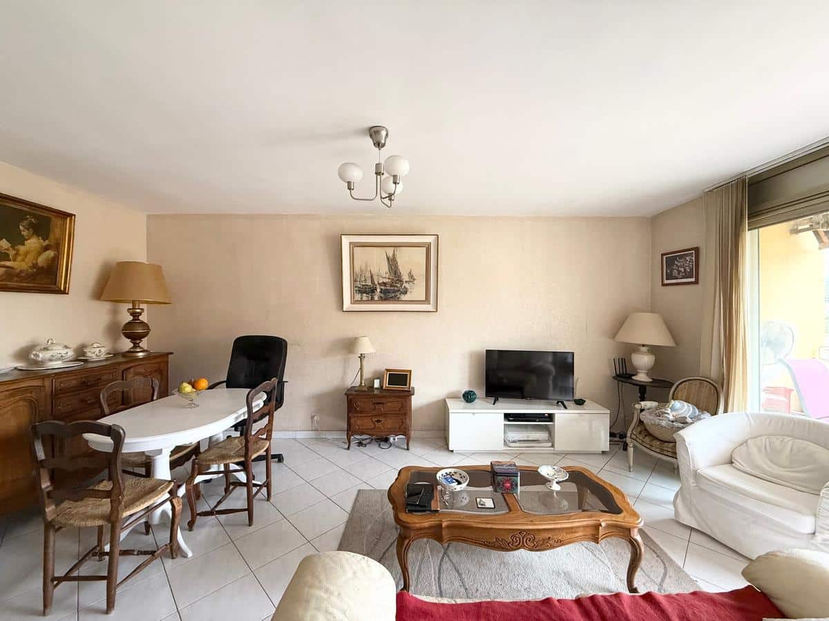 Type 3 apartment of 71 m2 with terrace 13013 Marseille