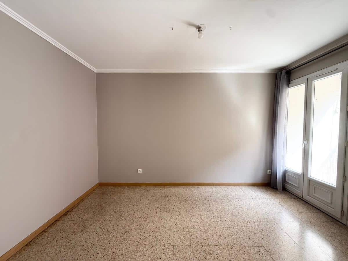 Type 3/4 of 80 m2 Marseille 10th
