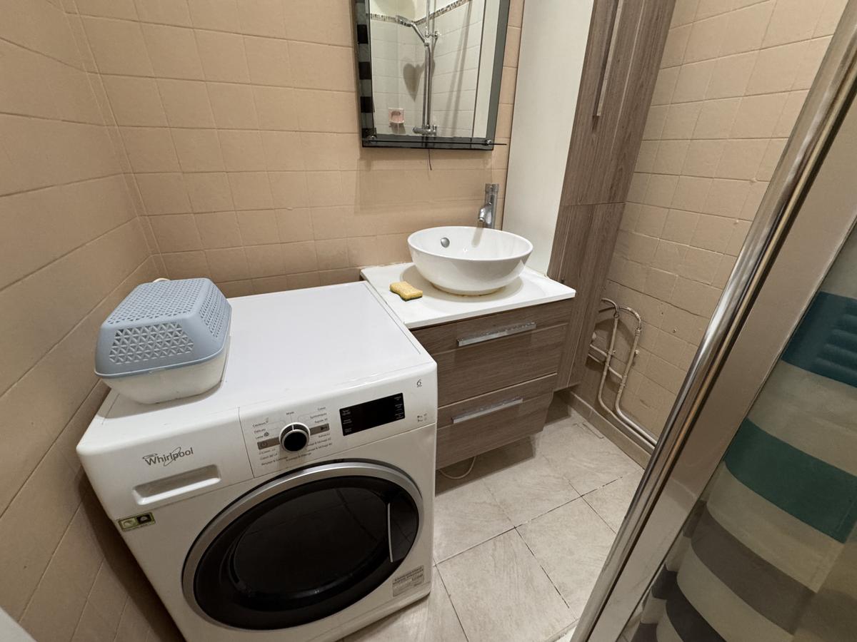 TYPE 2 MEUBLE – PROXIMITE CASTELLANE – AV DE DE TOULON