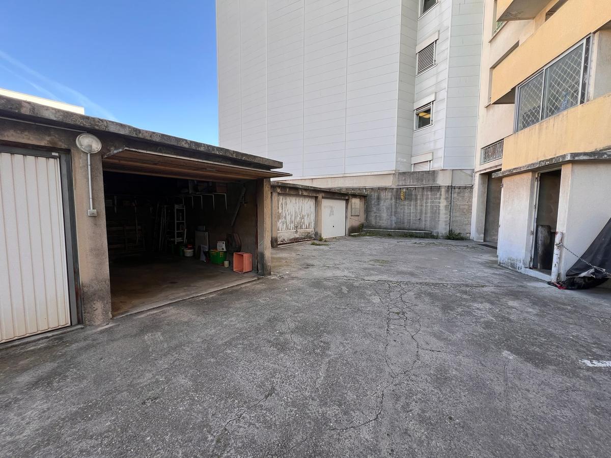 BOX 43 BD RABATAU 13008 MARSEILLE