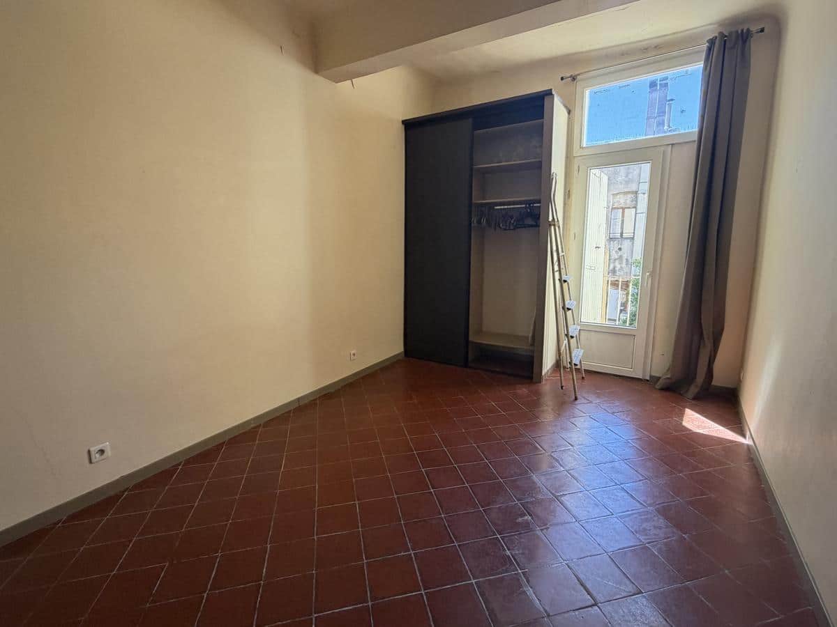 T2 – 51 M2 – 5 rue de la Couronne