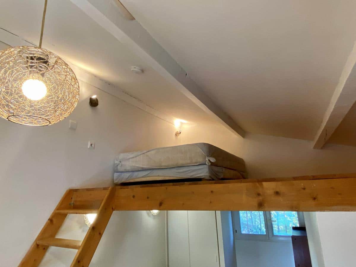STUDIO MEUBLE Avec terrasse – MEYREUIL Proche Aix