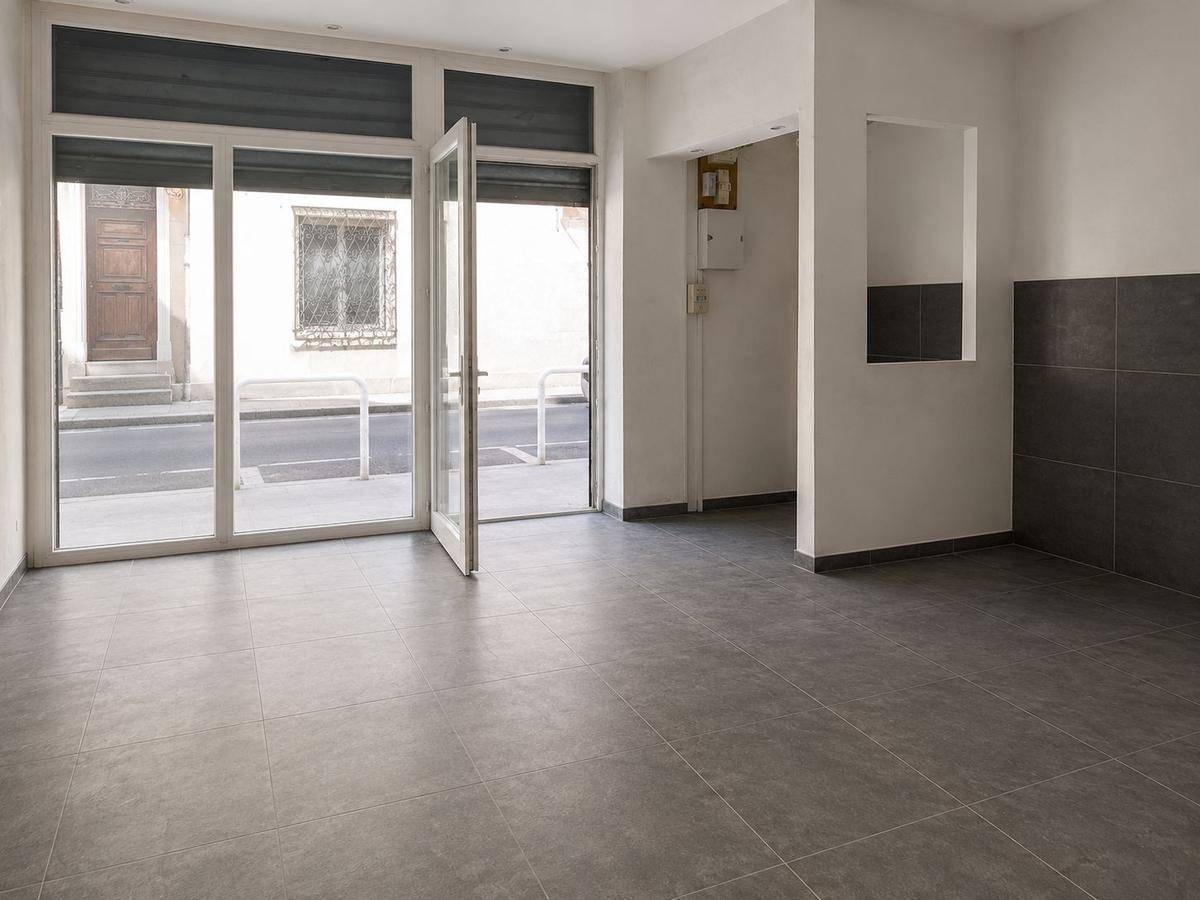 Local commercial — 13005 Marseille | 19 m2 | RDC sur rue